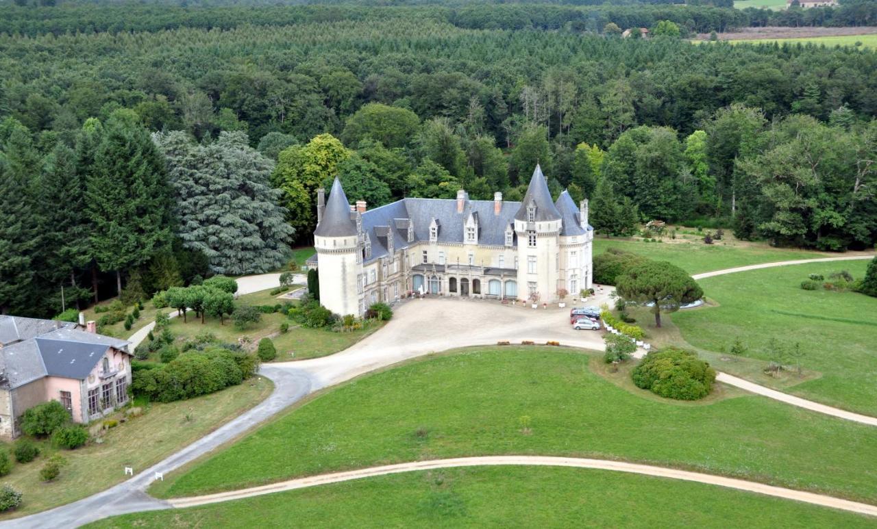 Domaine De Bort Bed & Breakfast Saint-Priest-Taurion Bagian luar foto