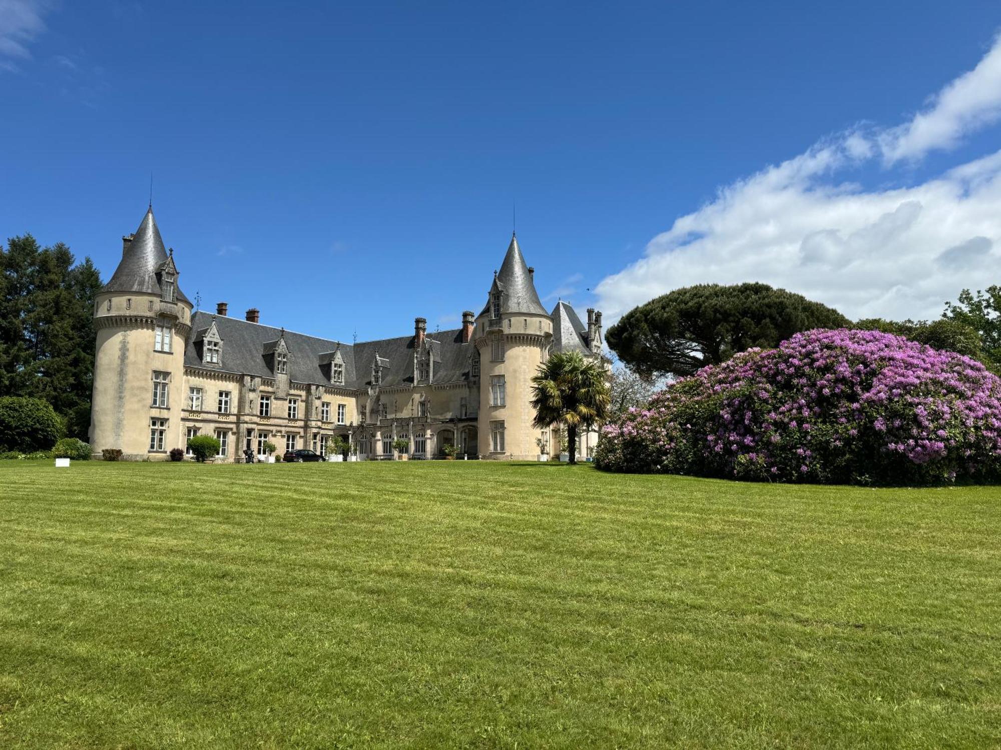 Domaine De Bort Bed & Breakfast Saint-Priest-Taurion Bagian luar foto